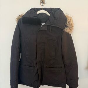TNA Larsen Parka, Size Small, Black